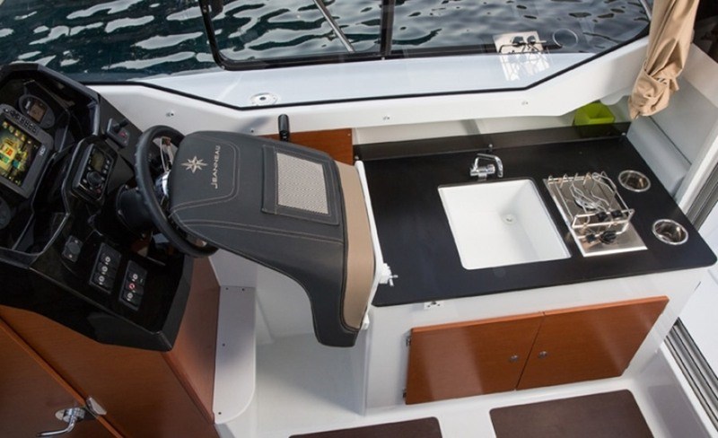 Jeanneau Merry Fisher 795