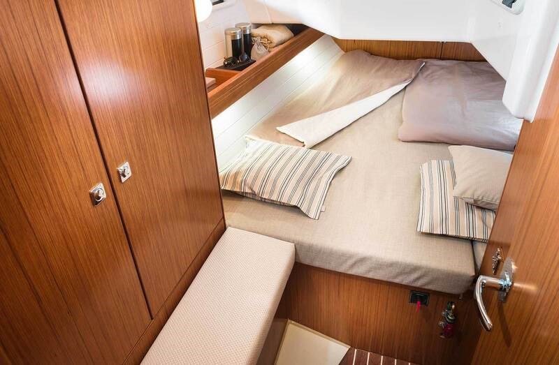 Bavaria 34 Cruiser - 2 cabins