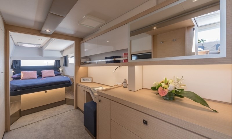 Fountaine Pajot 47