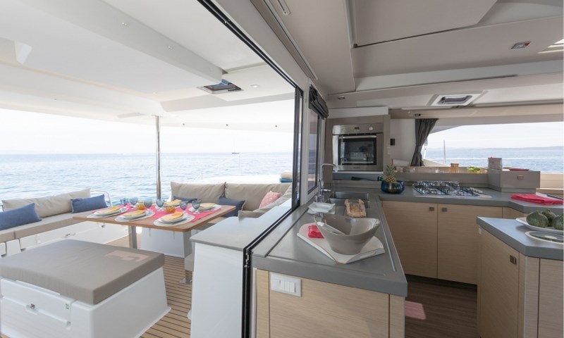 Fountaine Pajot 47