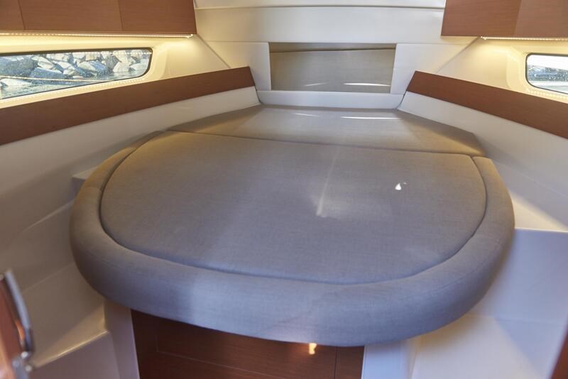 Jeanneau Merry Fisher 895