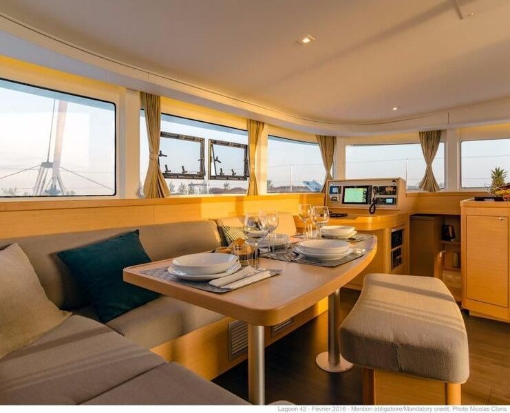 Lagoon 42 charter