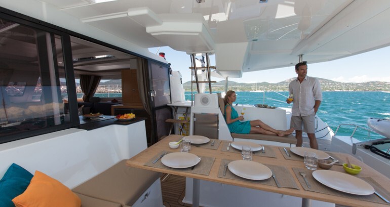 Fountaine Pajot Helia 44 (4+2)