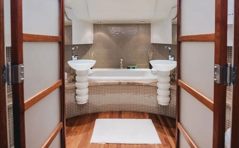 Oceanline shipyard 127