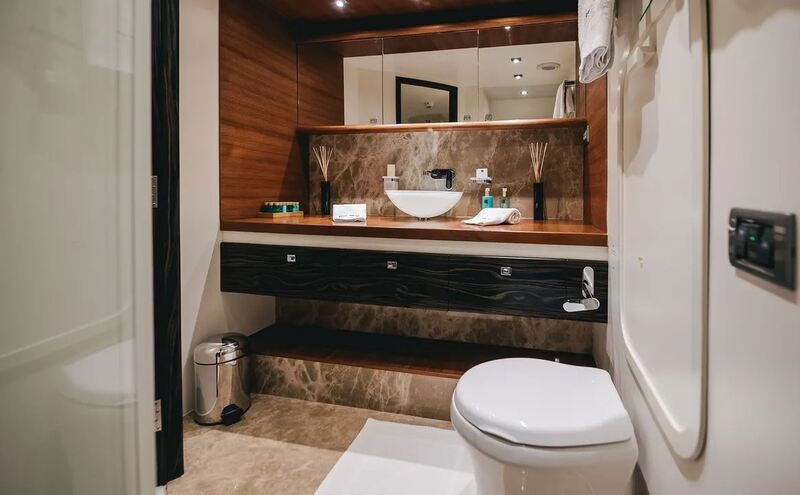 Oceanline shipyard 127