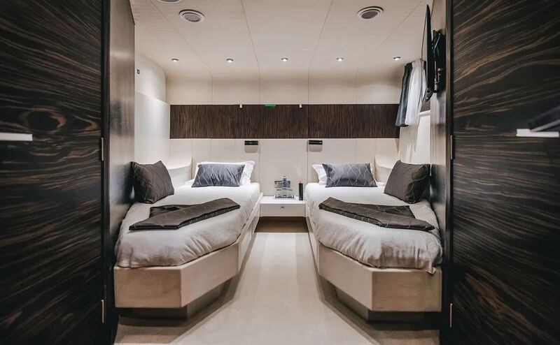 Oceanline shipyard 127