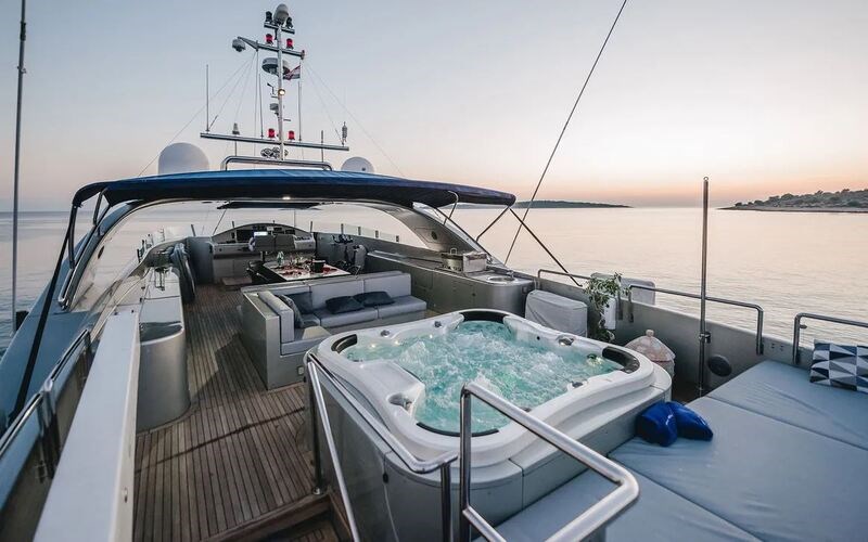 Oceanline shipyard 127