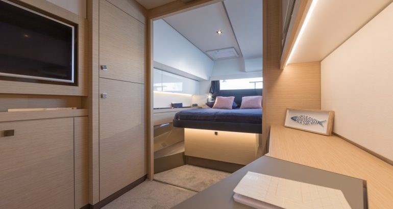 Fountaine Pajot Saona 47