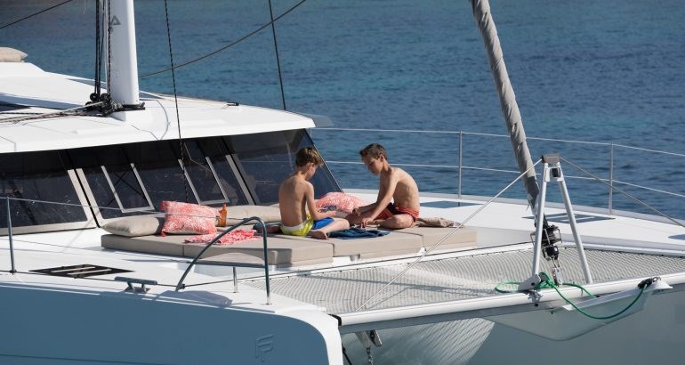 Fountaine Pajot Saona 47