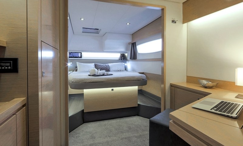 Fountaine Pajot Saba 50 charter
