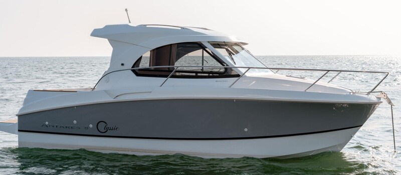 Beneteau Antares 8