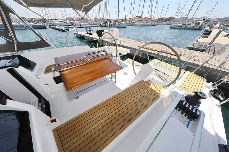 Hanse 388