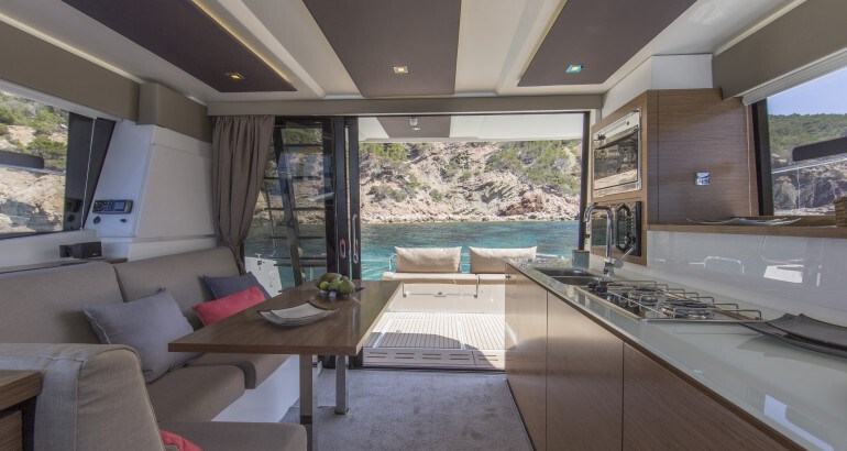 Fountaine Pajot MY 37 Owner
