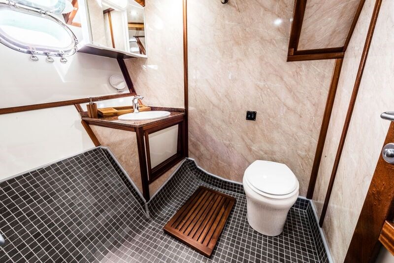 Gulet Adriatic Breeze