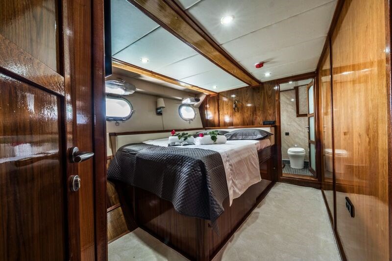 Gulet Adriatic Breeze