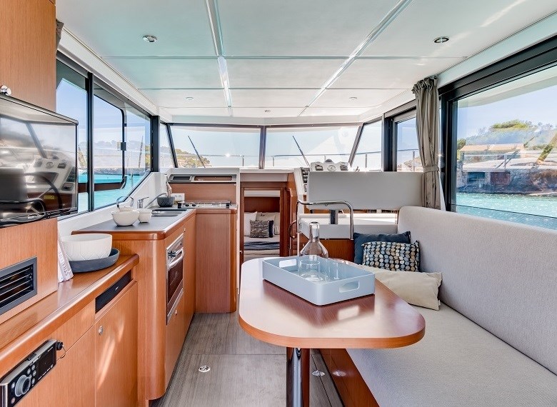 Beneteau Trawler 30