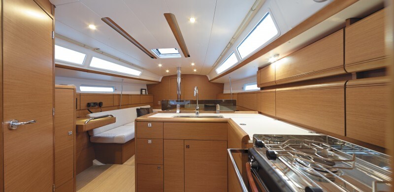 Jeanneau Sun Odyssey 389 owner