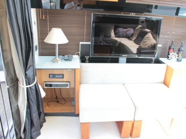 Sunseeker Predator 64