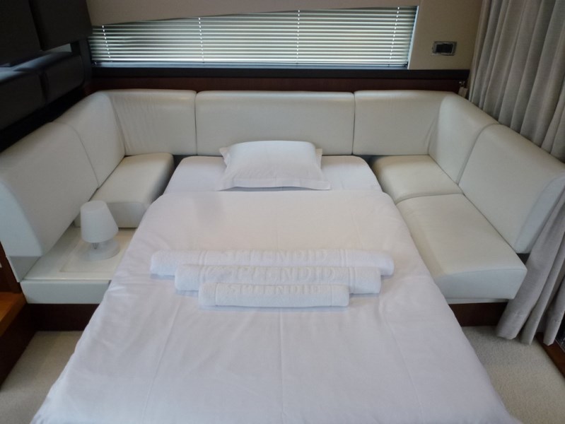 Fairline Squadron 42