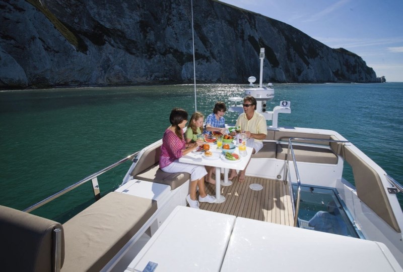 Fairline Squadron 42