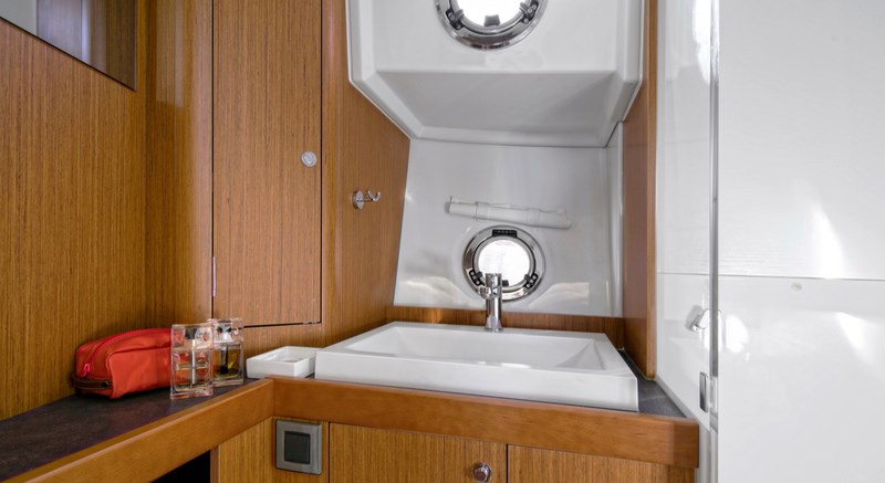 Beneteau Swift Trawler 35