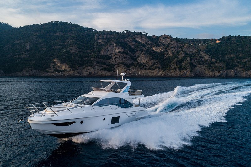 Azimut 55 Fly
