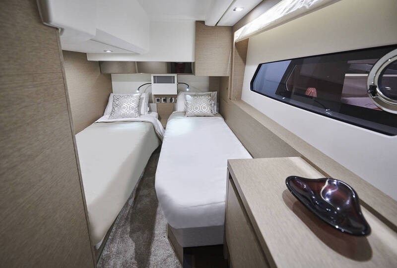 Jeanneau Prestige 460 Fly