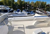 Ferretti 830