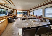 Ferretti 830