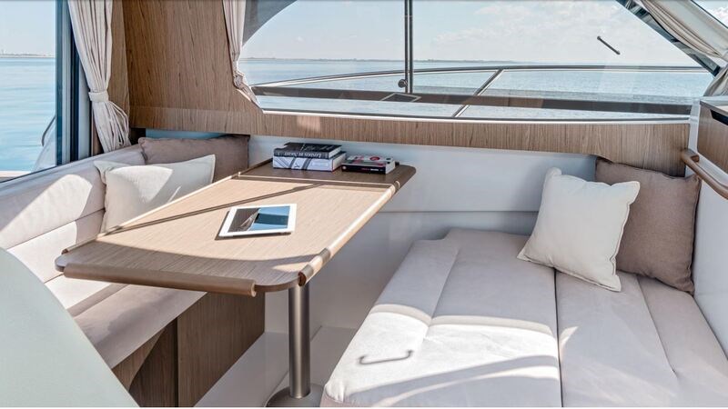 Beneteau Antares 8 OB