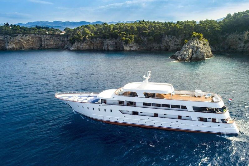 Mini cruiser Adriatic Princess