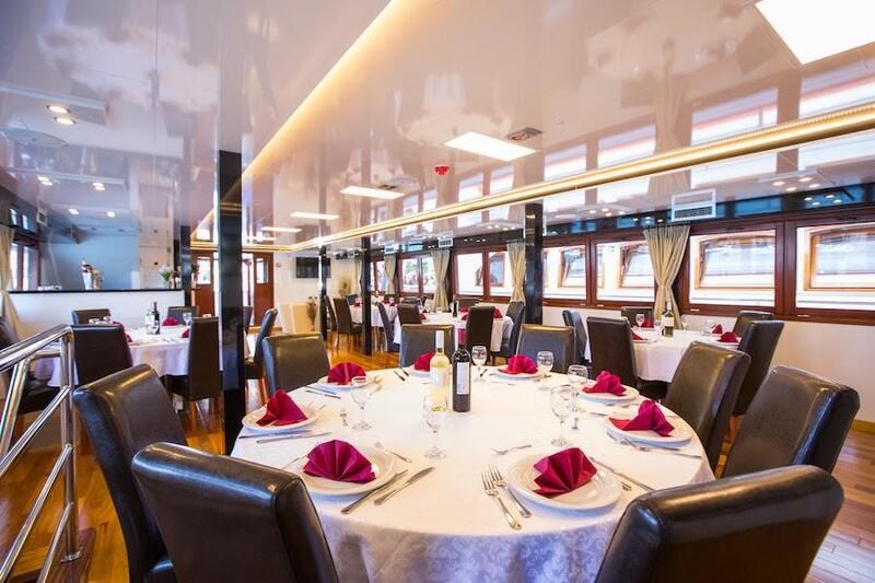 Mini cruiser Adriatic Princess