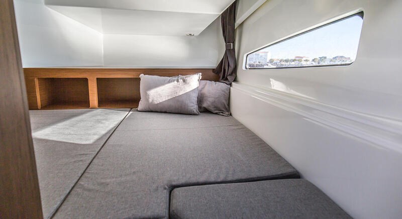 Beneteau Antares 9 OB