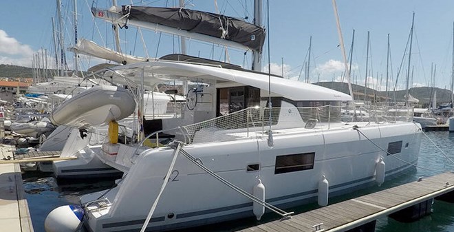Lagoon 42