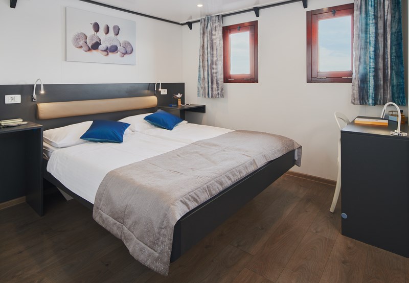 Mini cruiser Lupus Mare