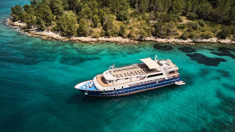 Mini cruiser Lupus Mare