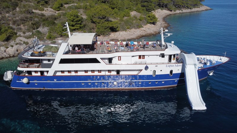 Mini cruiser Lupus Mare