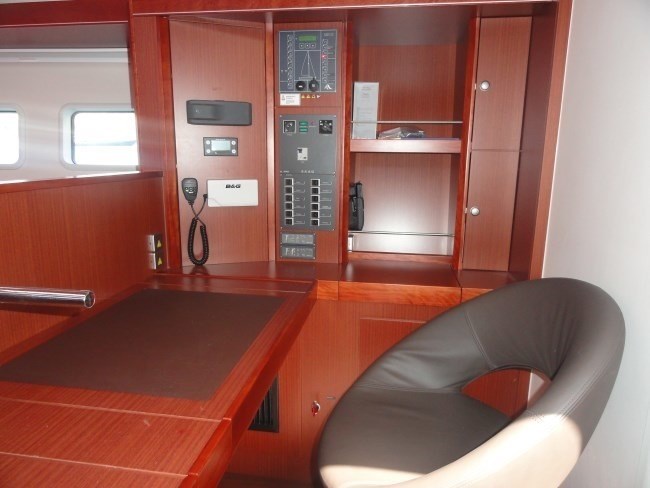 Hanse 575 5+1 cabins