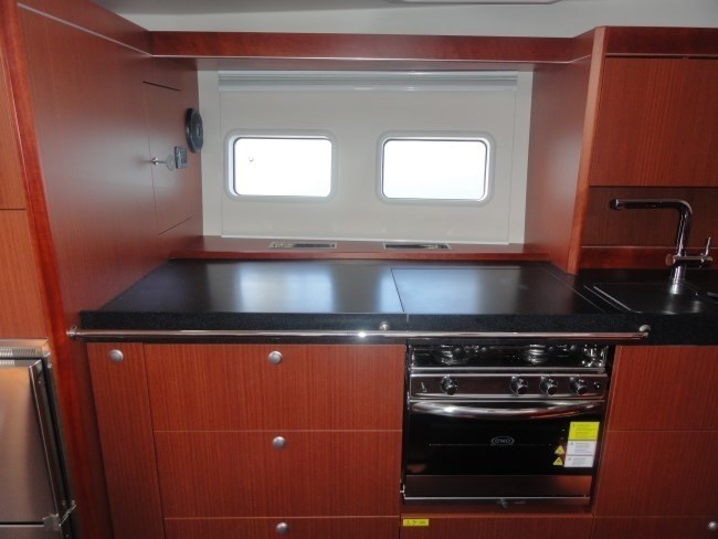 Hanse 575 5+1 cabins