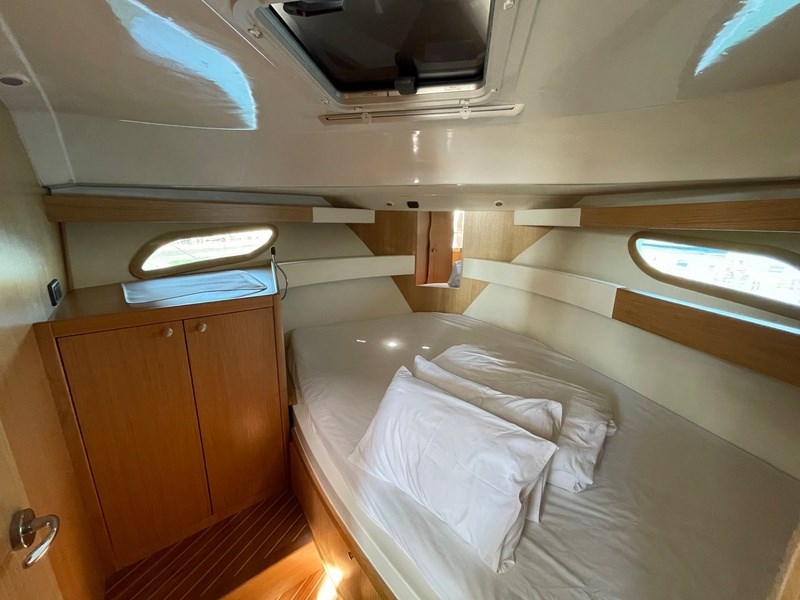 SAS - Vektor Adriana 36 new