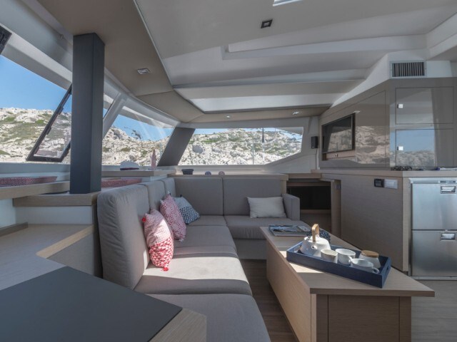 Fountaine Pajot Astrea 42 6 cab