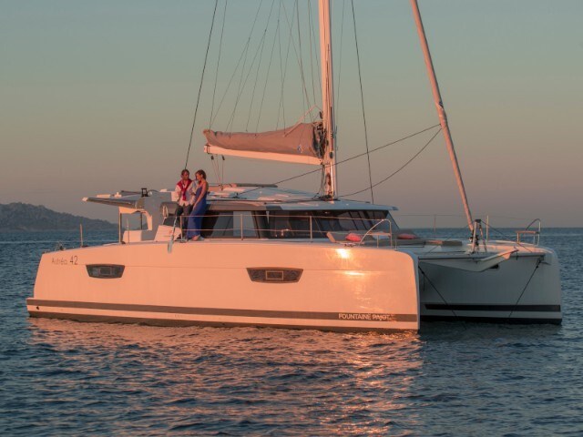 Fountaine Pajot Astrea 42 6 cab