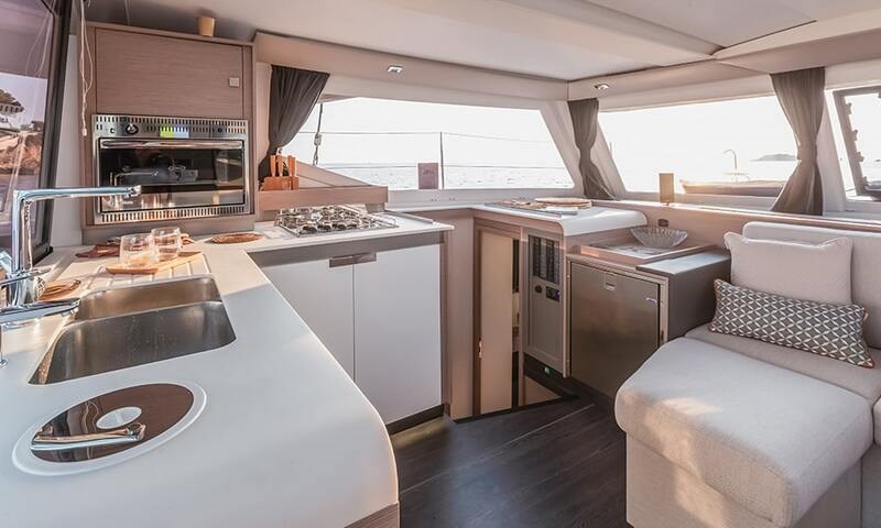 Fountaine Pajot Isla 40 owner
