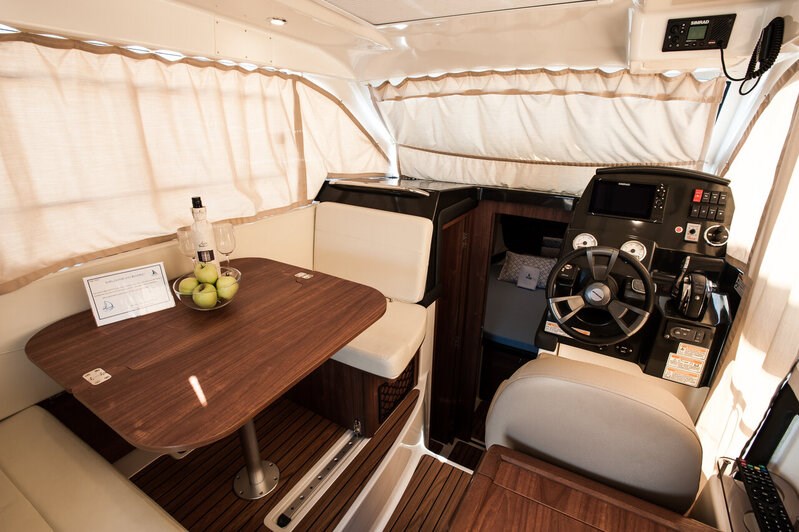 Quicksilver 885 Weekend