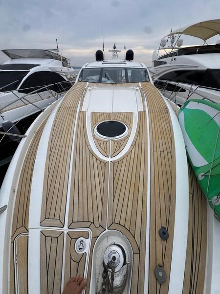 Sunseeker Predator 62