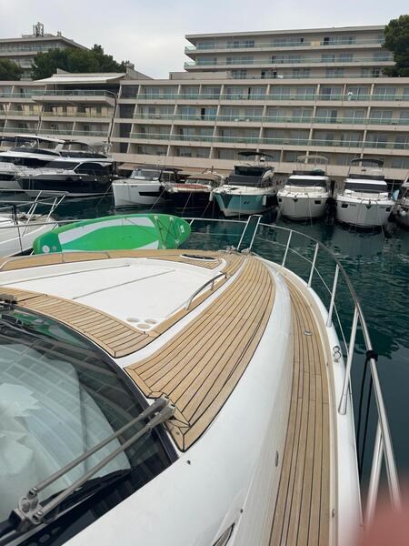 Sunseeker Predator 62