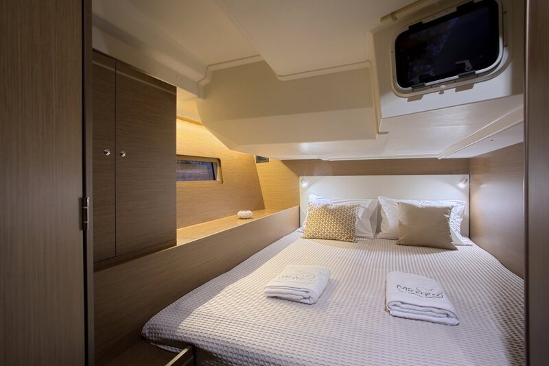 Beneteau Oceanis 51.1