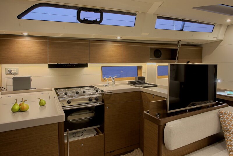 Beneteau Oceanis 51.1