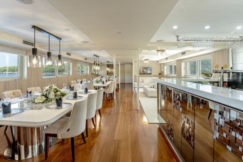 Mini cruiser Cristal