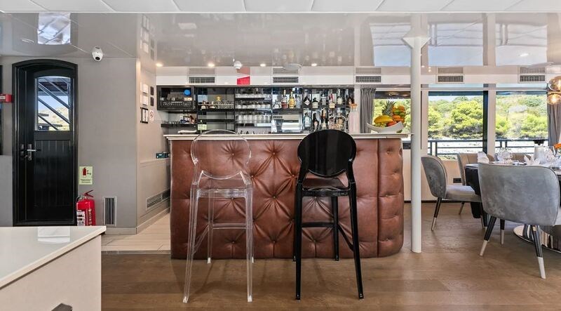 Mini cruiser Alfa Mario